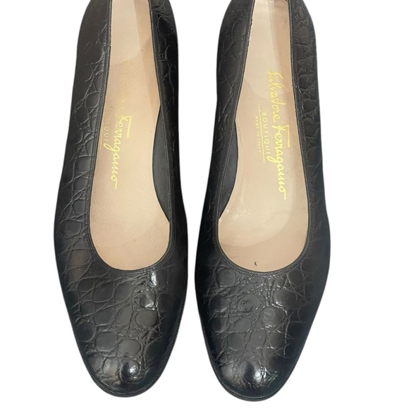Salvatore Ferragamo Pattened
Black Croc-Effect Leather Block
Heel sz 7.5B - Picture 3 of 14